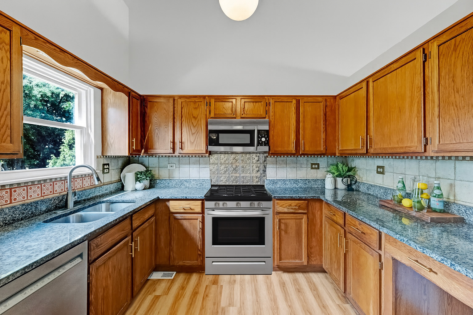 3500 FAIRFAX Court W