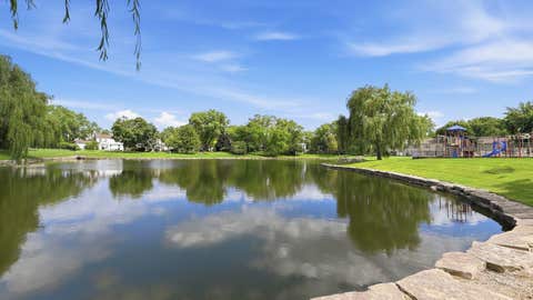 Tiny photo for 1694 Valley Forge Court #D, Wheaton, IL 60189 (MLS # 12596751)