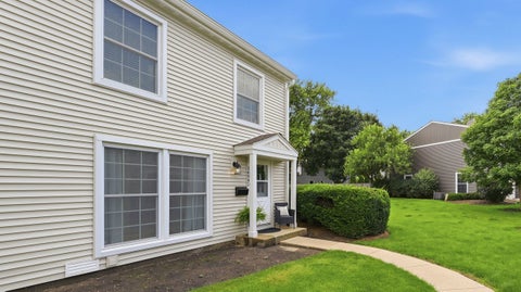 Tiny photo for 1694 Valley Forge Court #D, Wheaton, IL 60189 (MLS # 12596751)