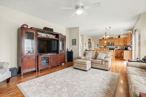 Tiny photo for 911 E Butterfield Circle, Shorewood, IL 60404 (MLS # 12613963)