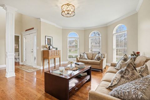 Tiny photo for 911 E Butterfield Circle, Shorewood, IL 60404 (MLS # 12613963)