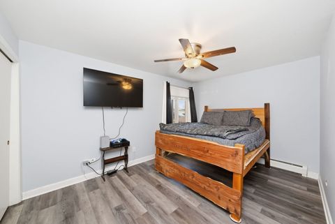 Tiny photo for 483 N Larch Avenue #204W, Elmhurst, IL 60126 (MLS # 12595822)