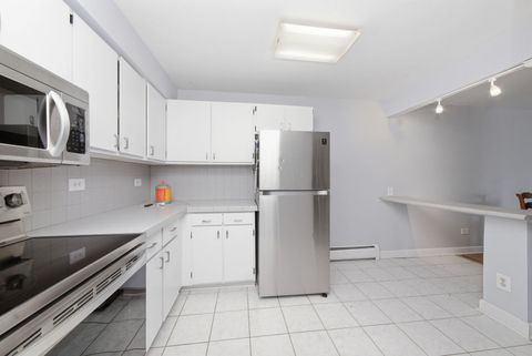 Tiny photo for 483 N Larch Avenue #204W, Elmhurst, IL 60126 (MLS # 12595822)