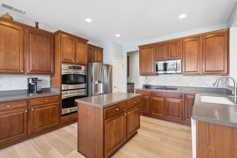 Tiny photo for 1315 Illinois Court, Shorewood, IL 60404 (MLS # 12648261)