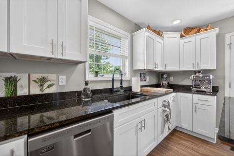 Tiny photo for 1513 Eadens Place, Dixon, IL 61021 (MLS # 12658279)