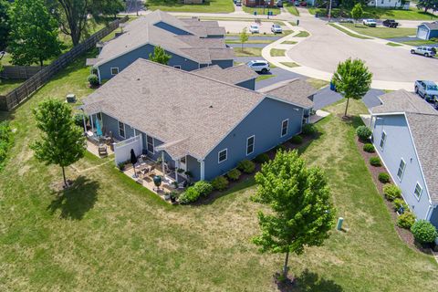 Tiny photo for 1513 Eadens Place, Dixon, IL 61021 (MLS # 12658279)