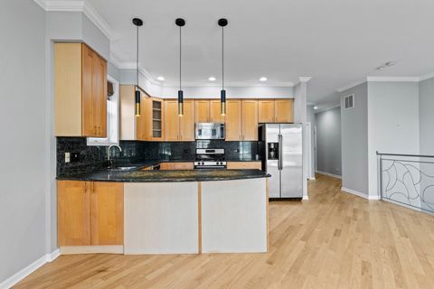 Tiny photo for 4105 S Drexel Boulevard #1SR, Chicago, IL 60653 (MLS # 12635037)