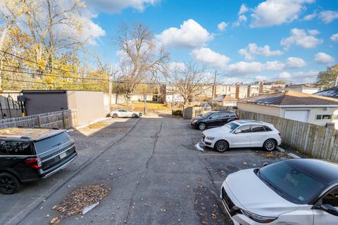 Tiny photo for 4105 S Drexel Boulevard #1SR, Chicago, IL 60653 (MLS # 12635037)