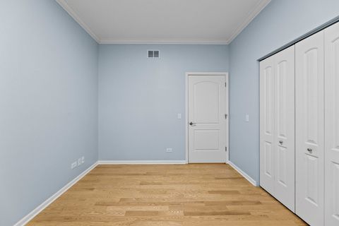Tiny photo for 4105 S Drexel Boulevard #1SR, Chicago, IL 60653 (MLS # 12635037)