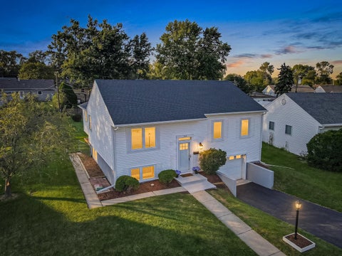 Tiny photo for 424 Mark Avenue, Glendale Heights, IL 60139 (MLS # 12761432)