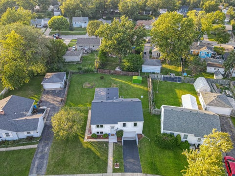 Tiny photo for 424 Mark Avenue, Glendale Heights, IL 60139 (MLS # 12761432)