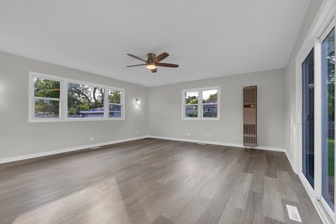 Tiny photo for 424 Mark Avenue, Glendale Heights, IL 60139 (MLS # 12761432)