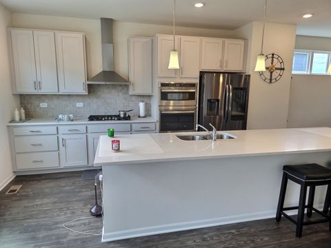 Tiny photo for 2722 Lily Lane, Rolling Meadows, IL 60008 (MLS # 12689990)