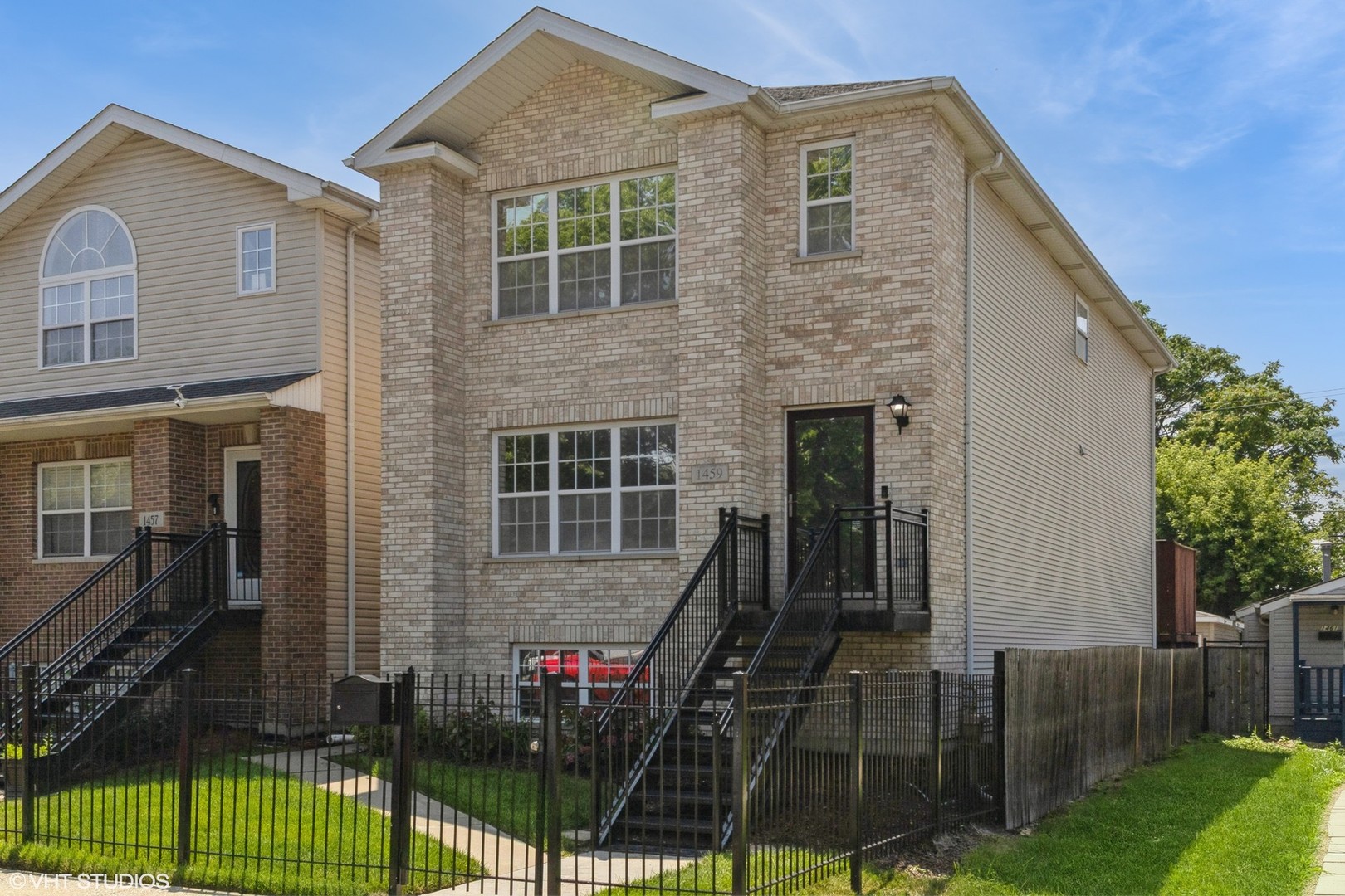 1459 W 114th Place