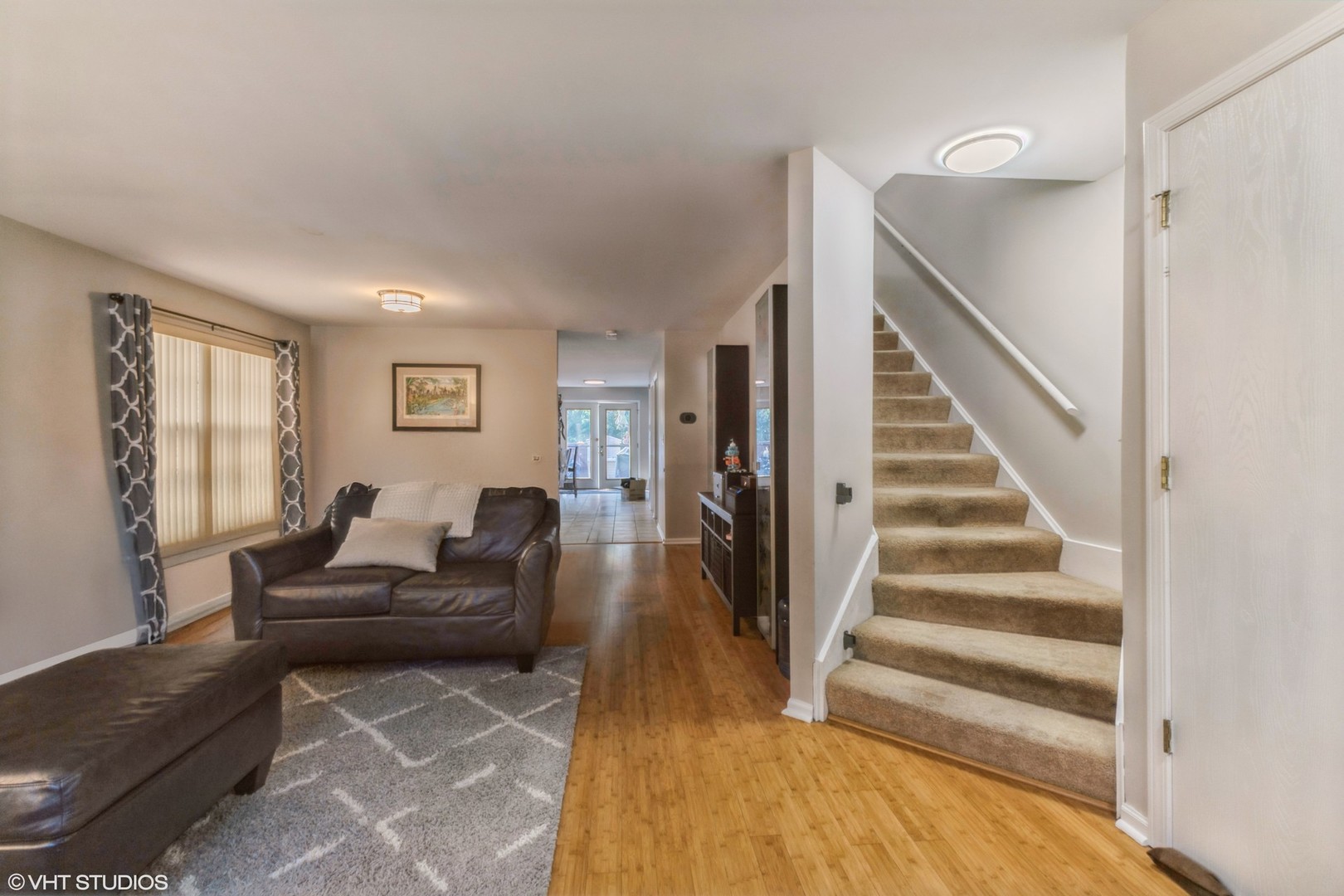 1459 W 114th Place