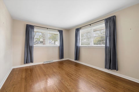 Tiny photo for 628 N Hickory Avenue, Arlington Heights, IL 60004 (MLS # 12751744)