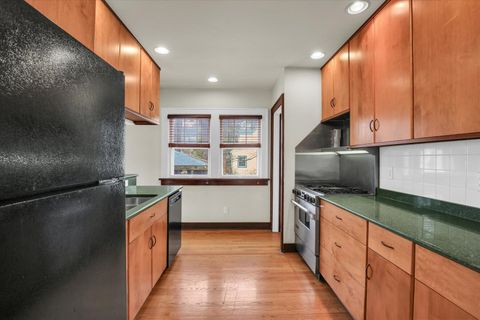 Tiny photo for 722 S Lynn Street, Champaign, IL 61820 (MLS # 12475733)