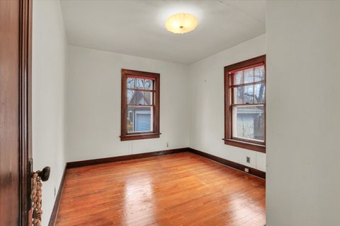 Tiny photo for 722 S Lynn Street, Champaign, IL 61820 (MLS # 12475733)