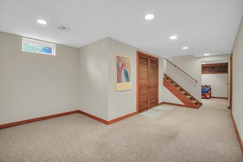 Tiny photo for 722 S Lynn Street, Champaign, IL 61820 (MLS # 12475733)