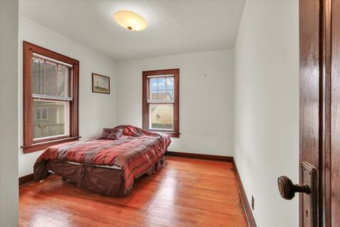 Tiny photo for 722 S Lynn Street, Champaign, IL 61820 (MLS # 12475733)