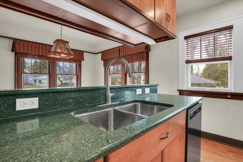 Tiny photo for 722 S Lynn Street, Champaign, IL 61820 (MLS # 12475733)