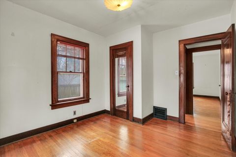 Tiny photo for 722 S Lynn Street, Champaign, IL 61820 (MLS # 12475733)