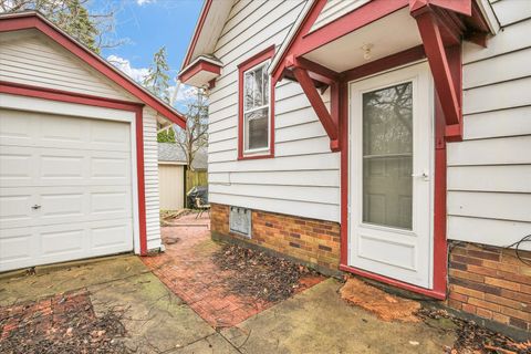 Tiny photo for 722 S Lynn Street, Champaign, IL 61820 (MLS # 12475733)