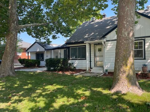 A home in Oak Lawn