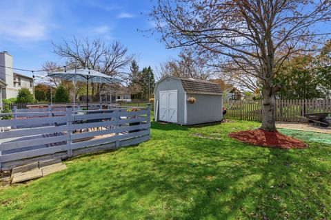 Tiny photo for 40 Fern Road, Lake Zurich, IL 60047 (MLS # 12619642)