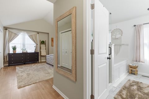 Tiny photo for 40 Fern Road, Lake Zurich, IL 60047 (MLS # 12619642)