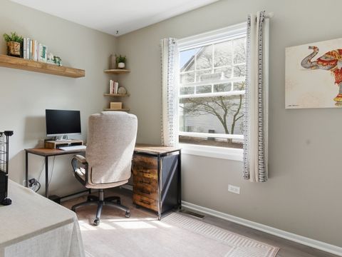 Tiny photo for 40 Fern Road, Lake Zurich, IL 60047 (MLS # 12619642)