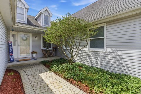 Tiny photo for 40 Fern Road, Lake Zurich, IL 60047 (MLS # 12619642)