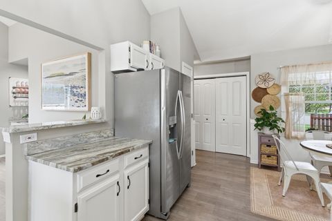 Tiny photo for 40 Fern Road, Lake Zurich, IL 60047 (MLS # 12619642)