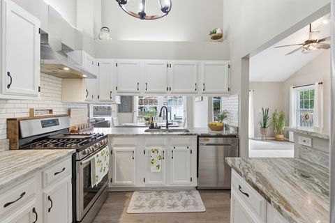 Tiny photo for 40 Fern Road, Lake Zurich, IL 60047 (MLS # 12619642)