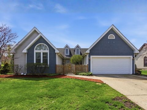 Photo of 40 Fern Road, Lake Zurich, IL 60047 (MLS # 12619642)