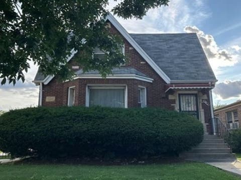 Tiny photo for 8140 S Jeffery Boulevard, Chicago, IL 60617 (MLS # 12694417)
