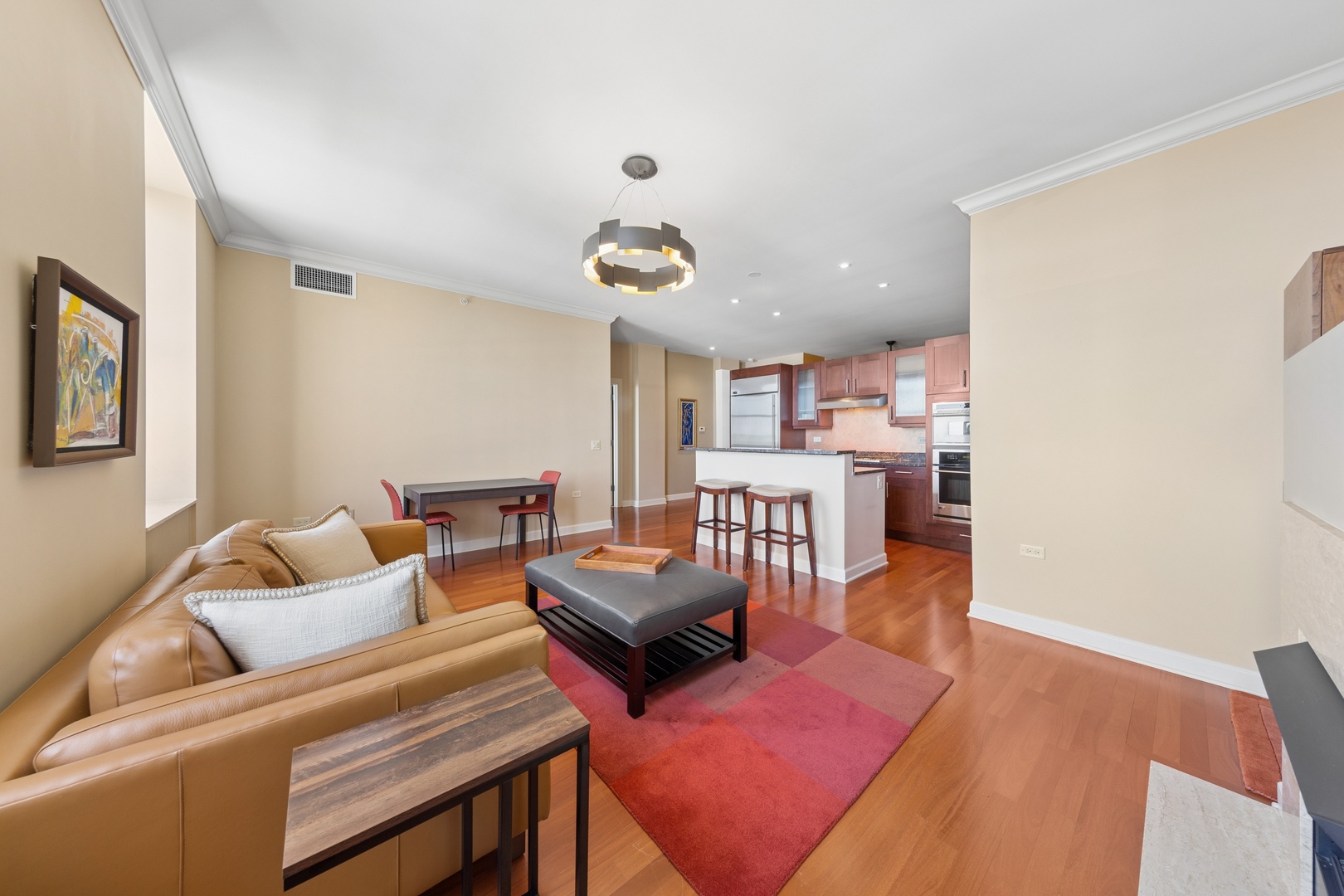 310 S Michigan Avenue 1001