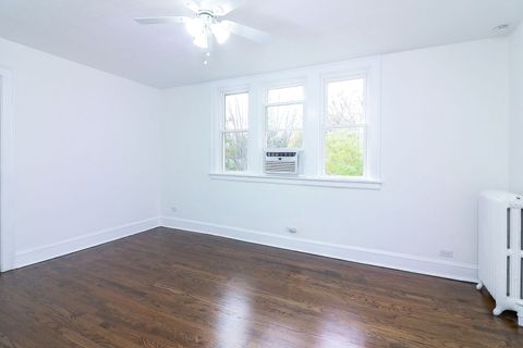 Tiny photo for 613 S Summit Avenue S, Villa Park, IL 60181 (MLS # 12505258)