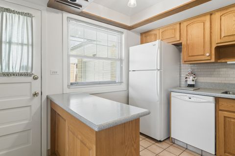 Tiny photo for 589 Jon Lane, Des Plaines, IL 60016 (MLS # 12606490)