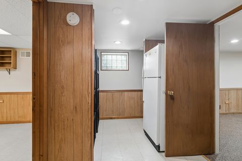 Tiny photo for 589 Jon Lane, Des Plaines, IL 60016 (MLS # 12606490)