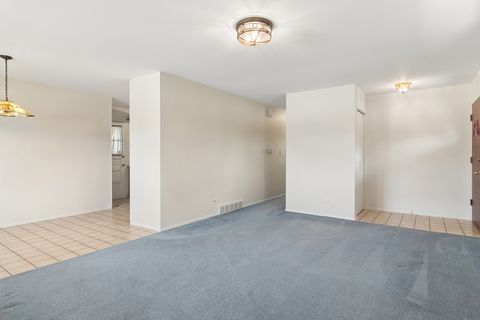 Tiny photo for 589 Jon Lane, Des Plaines, IL 60016 (MLS # 12606490)