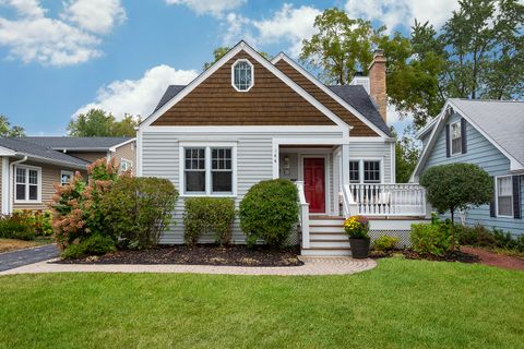 144 W Austin Avenue Libertyville IL 60048