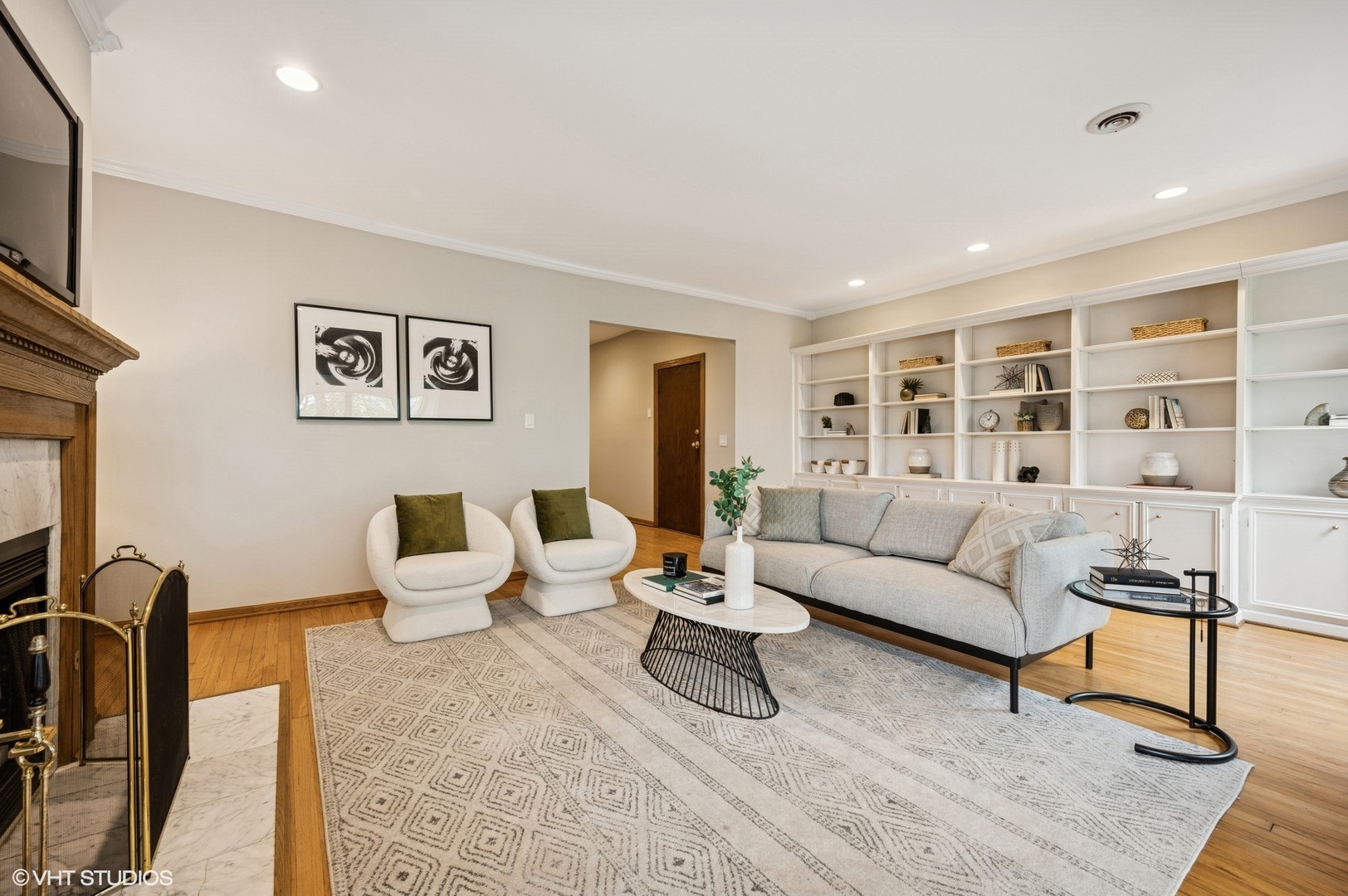 5055 N Sheridan Road 3N