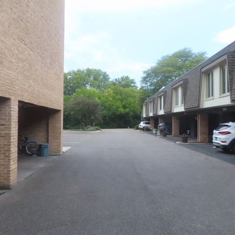 Tiny photo for 1855 Tanglewood Drive #F, Glenview, IL 60025 (MLS # 12480076)