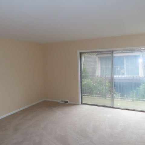 Tiny photo for 1855 Tanglewood Drive #F, Glenview, IL 60025 (MLS # 12480076)