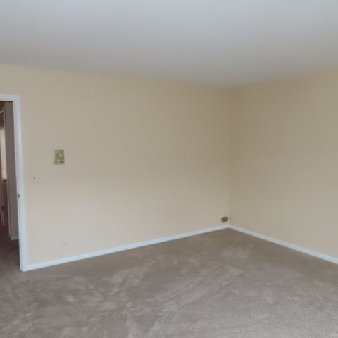 Tiny photo for 1855 Tanglewood Drive #F, Glenview, IL 60025 (MLS # 12480076)