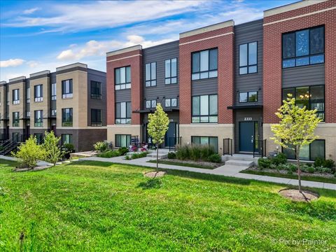 Photo of 2333 Alumni Drive, Schaumburg, IL 60173 (MLS # 12560581)