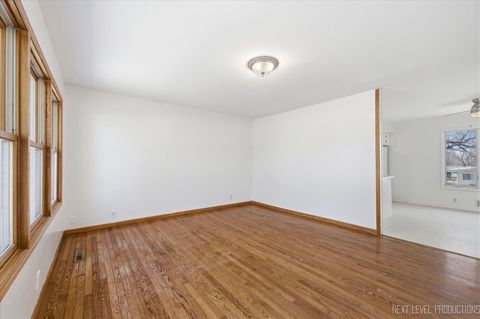 Tiny photo for 1717 S 5th Place, St. Charles, IL 60174 (MLS # 12606674)