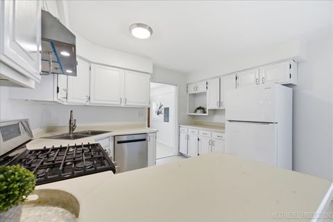 Tiny photo for 1717 S 5th Place, St. Charles, IL 60174 (MLS # 12606674)