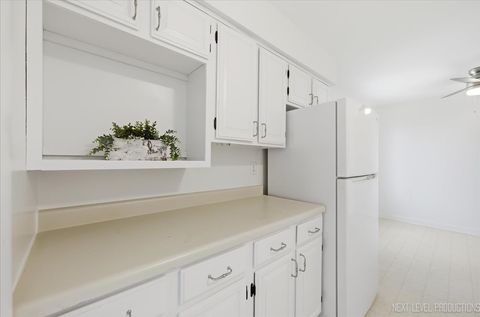 Tiny photo for 1717 S 5th Place, St. Charles, IL 60174 (MLS # 12606674)